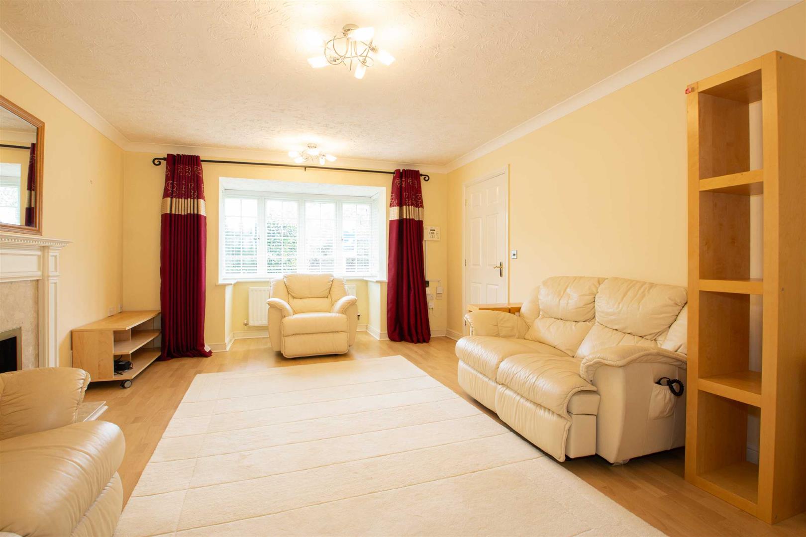 Carisbrooke Way, Kingsmead, Milton Keynes